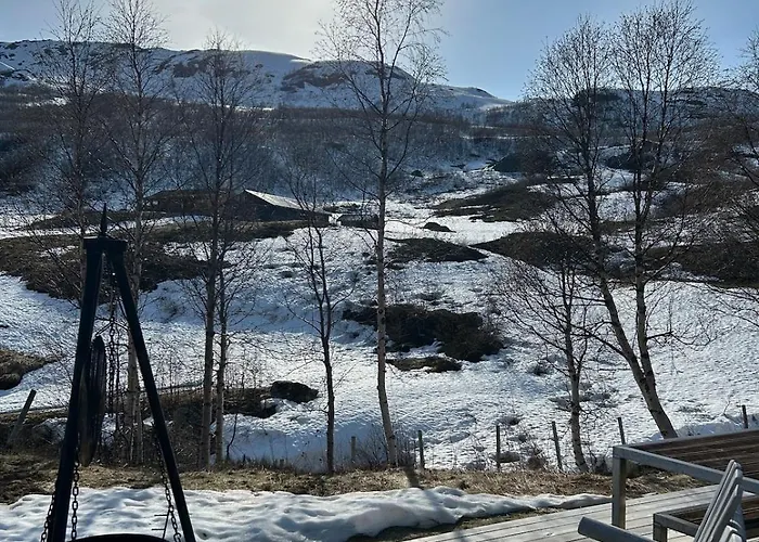 In Valldalen, * Røldal